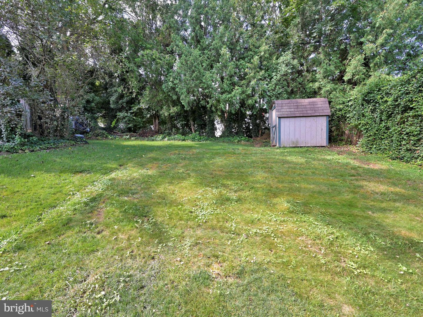 163 Irene Ave Property Photo 25