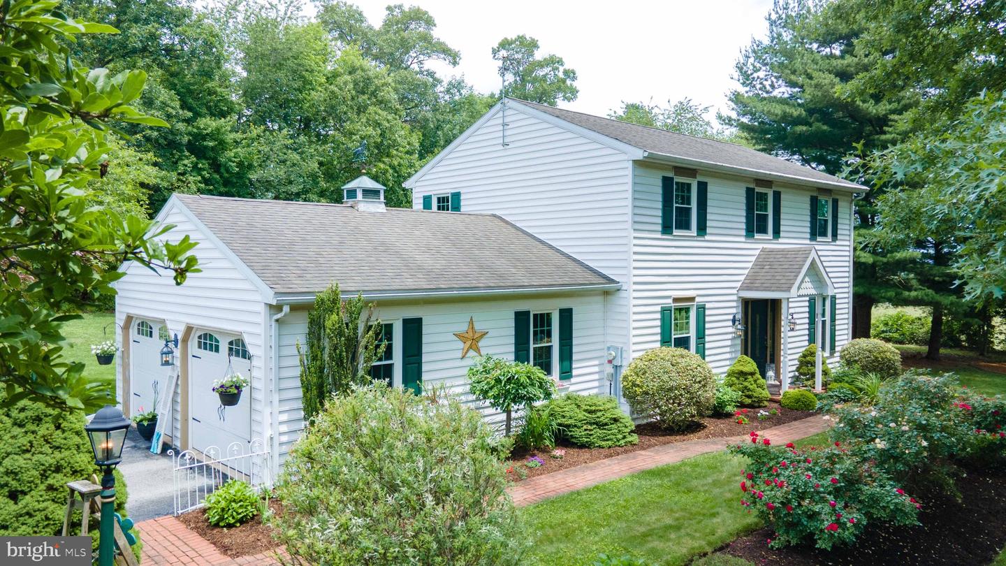 671 Gault Rd Property Photo 1