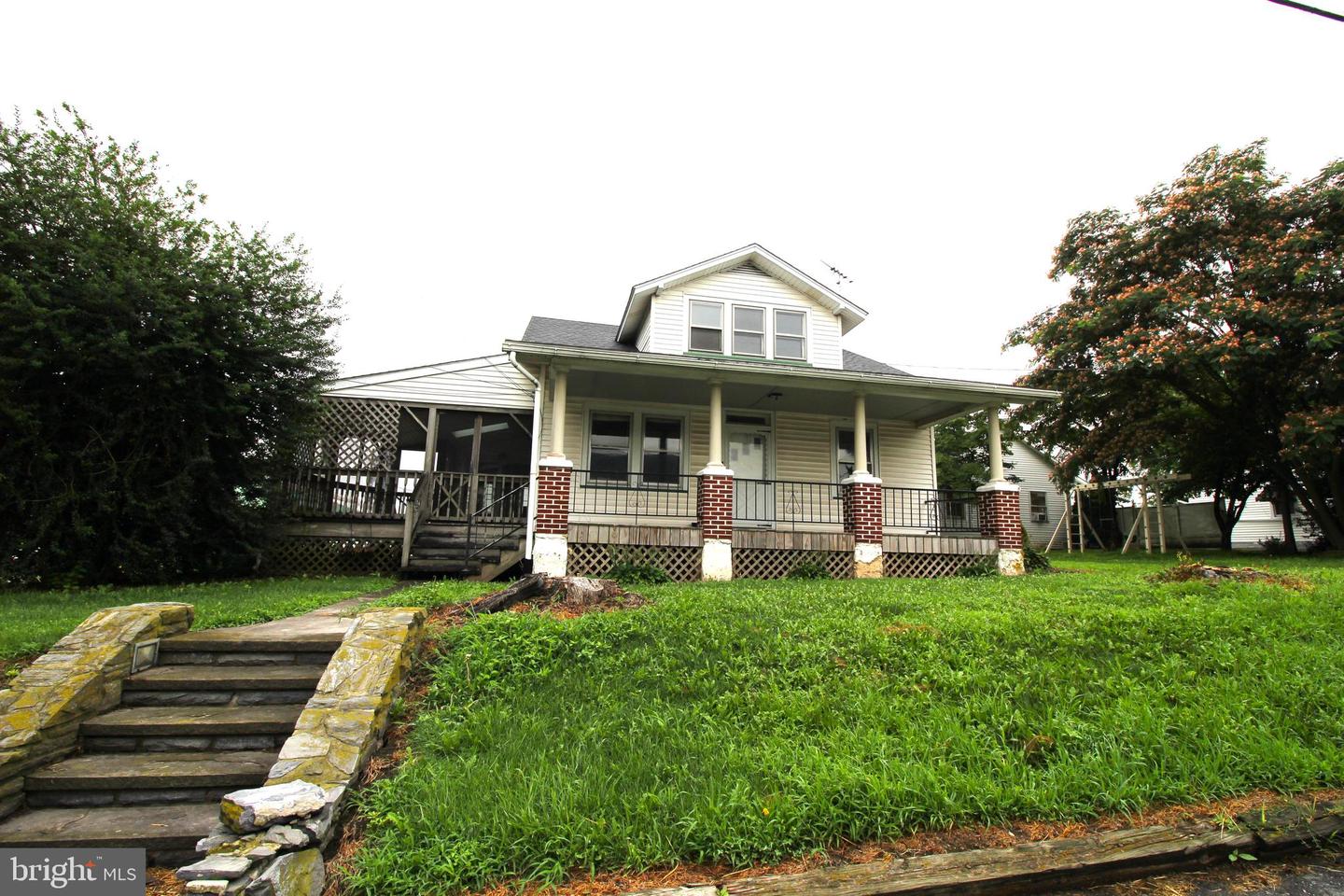 1082 Georgetown Rd Property Photo 1