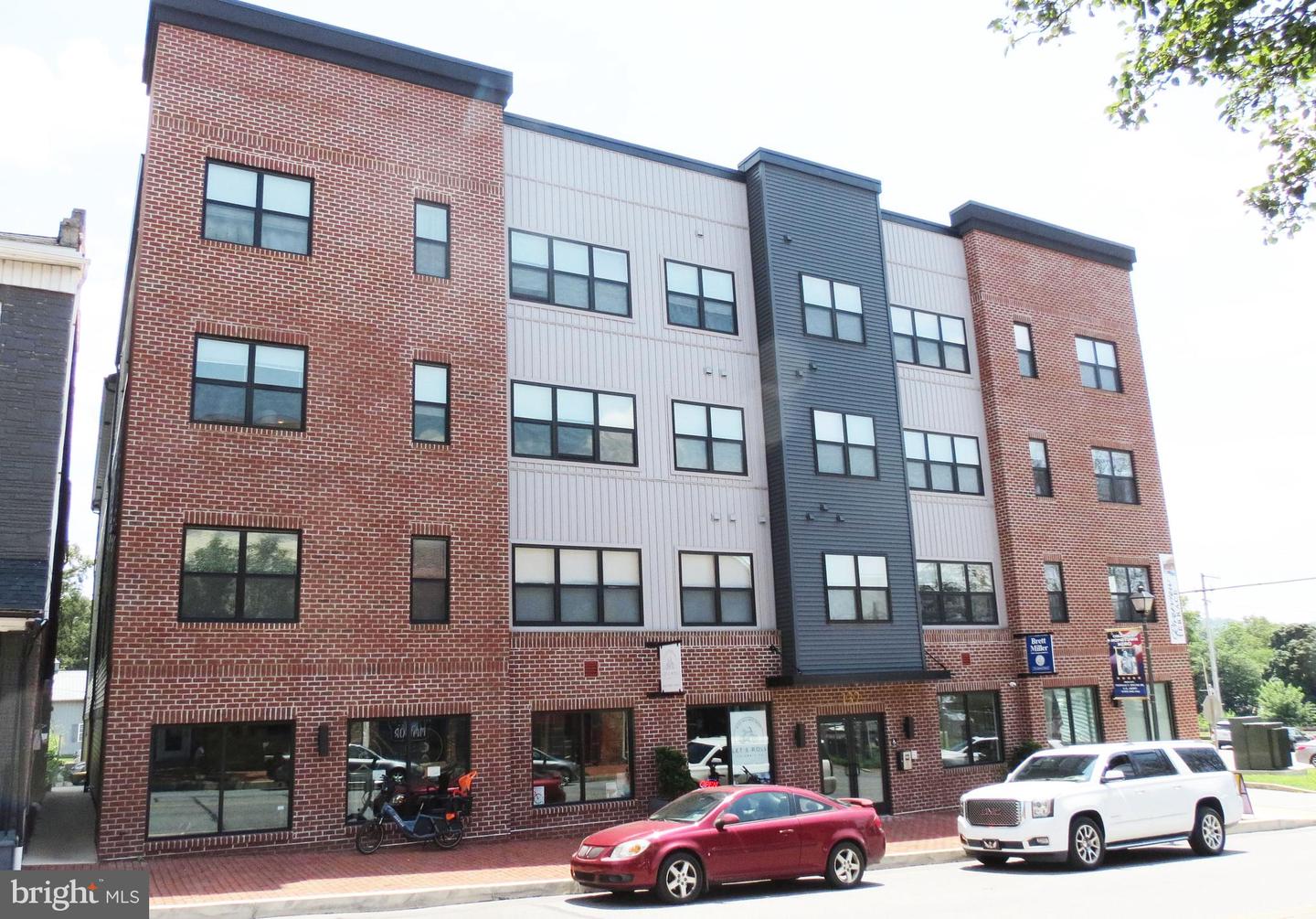 132 Locust St #first Floor 101 Property Photo 1