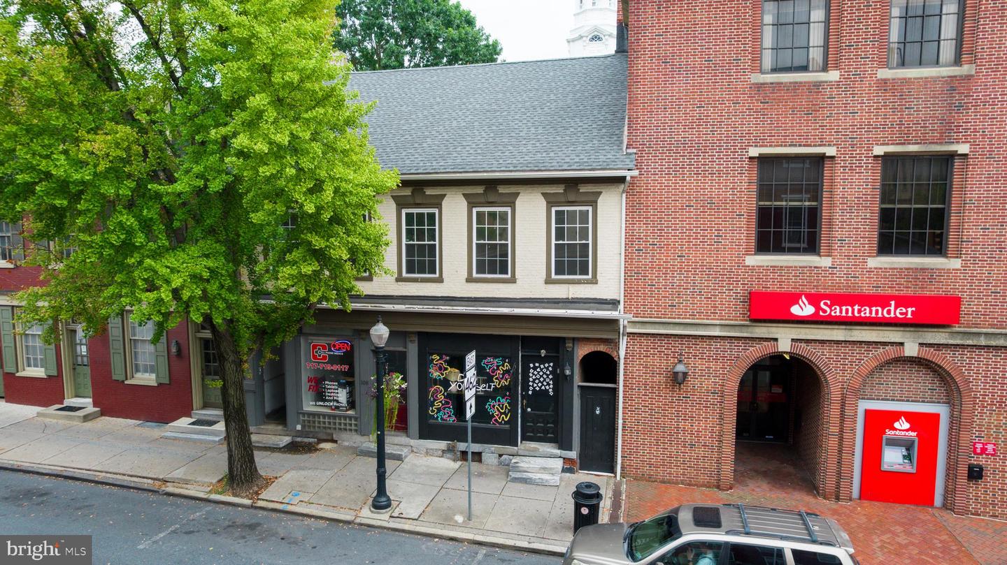 106-108 E King St Property Photo 2