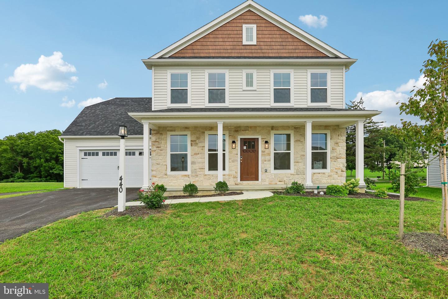 440 PARKSIDE WAY Property Photo 1
