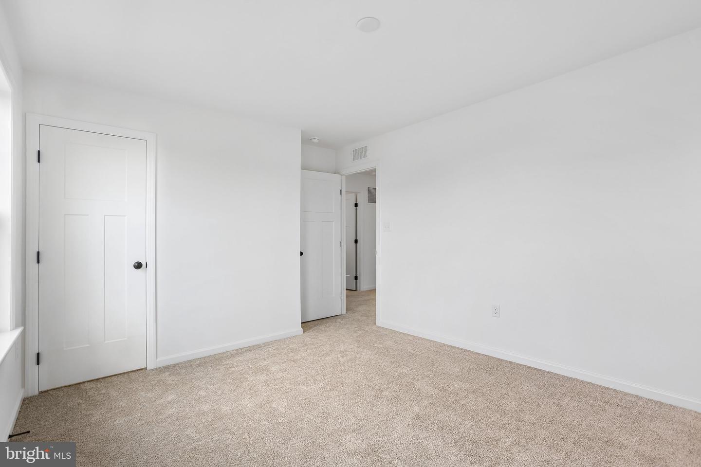 440 Parkside Way Property Photo 34