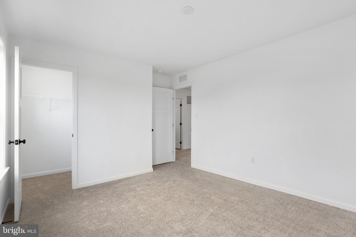 440 Parkside Way Property Photo 35