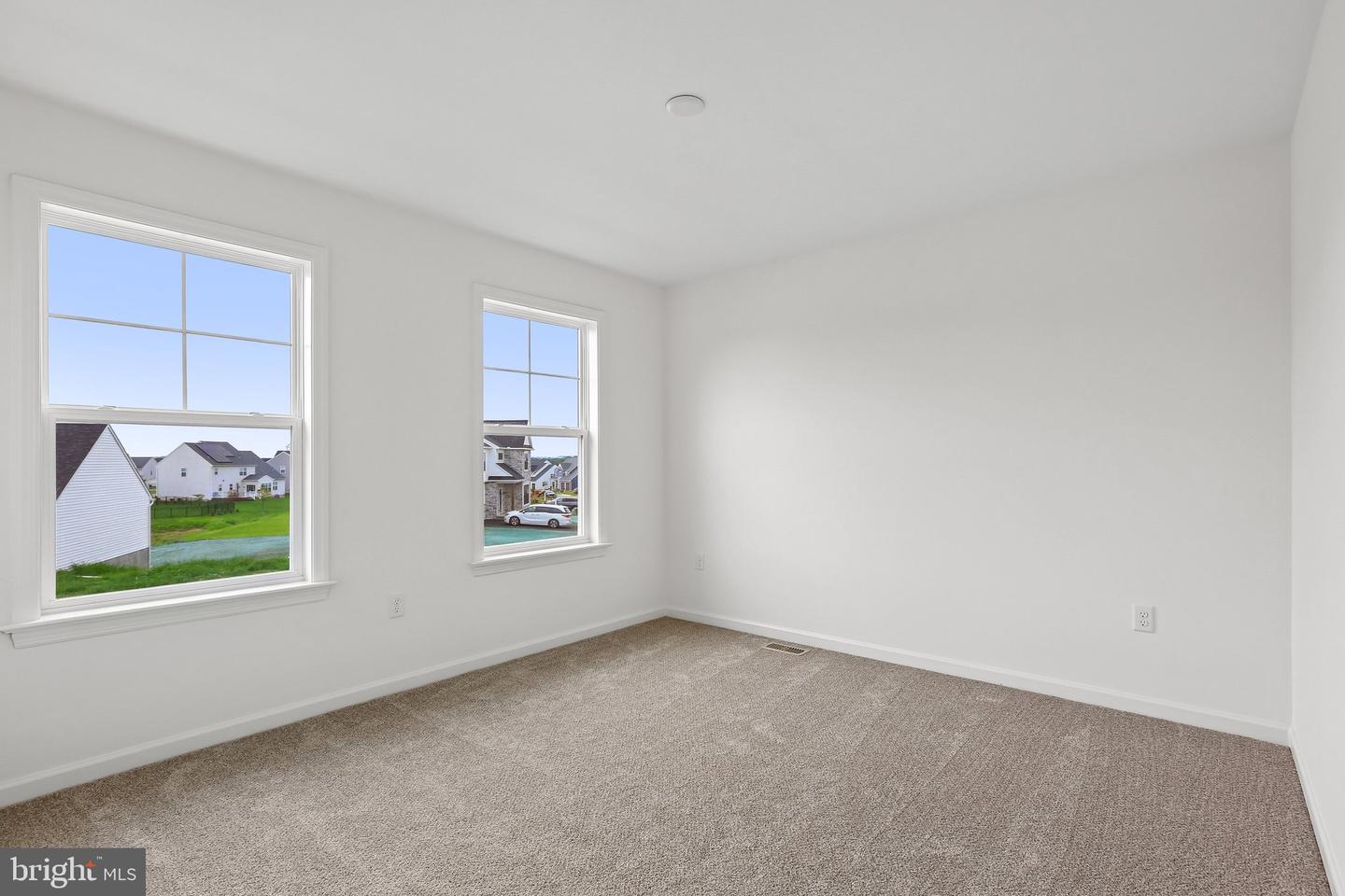440 Parkside Way Property Photo 36