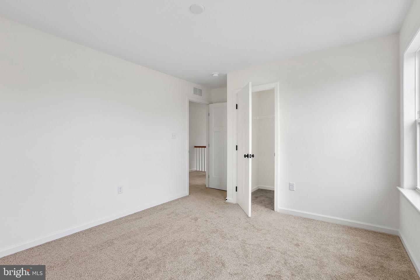440 Parkside Way Property Photo 38