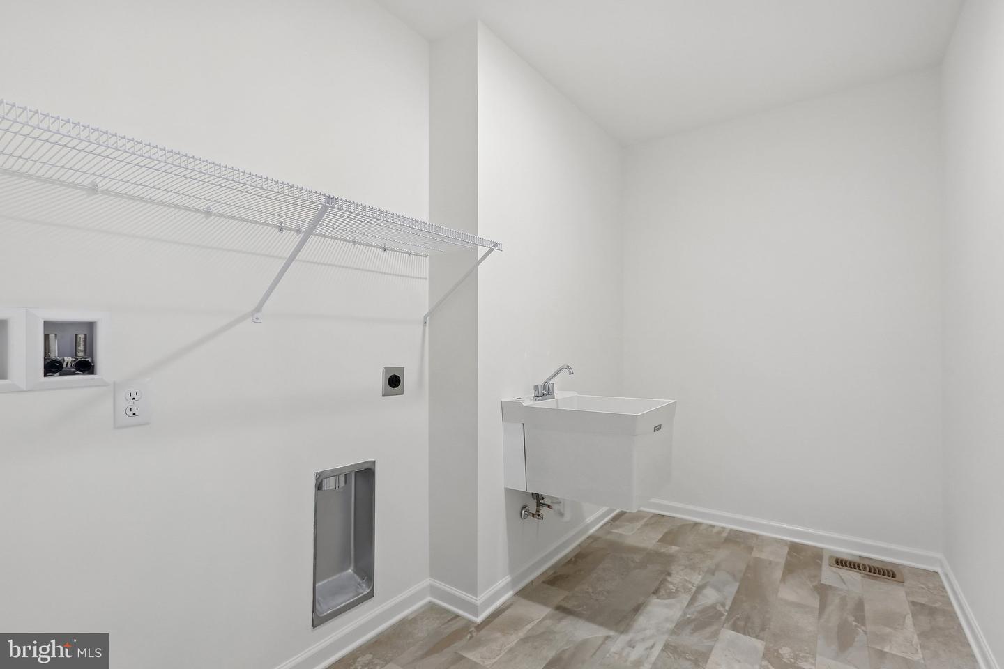 440 Parkside Way Property Photo 43