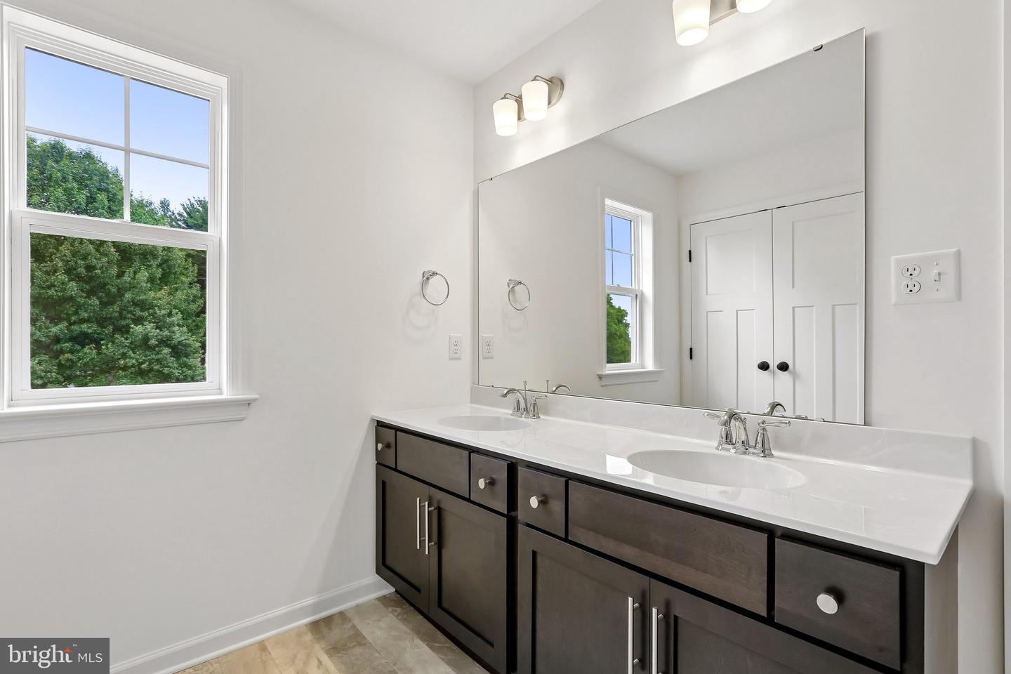 440 Parkside Way Property Photo 47