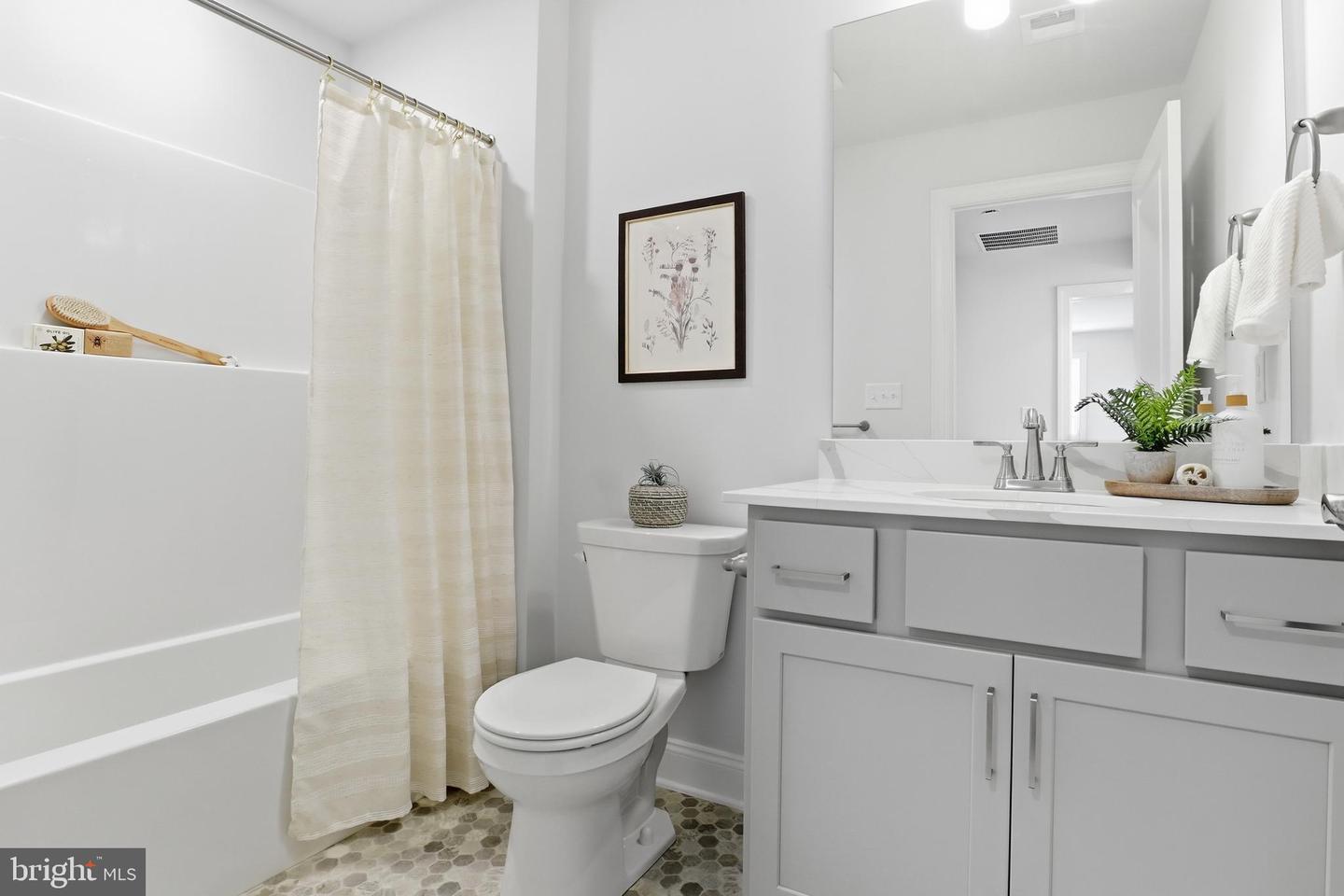221 Bellaride Ln #68 Property Photo 29