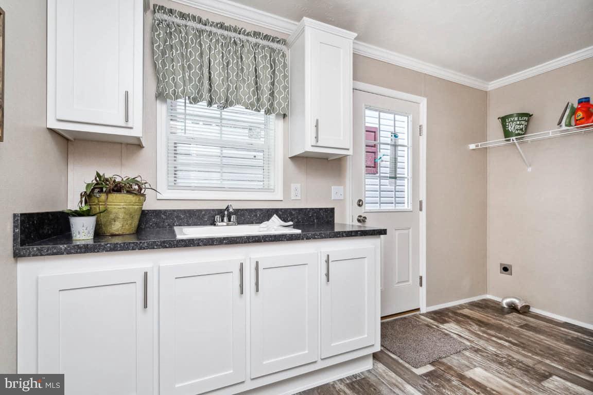 30d Debra Cir Property Photo 10