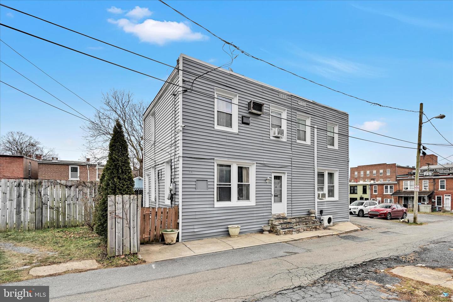 132 Reo Ave Property Photo 1