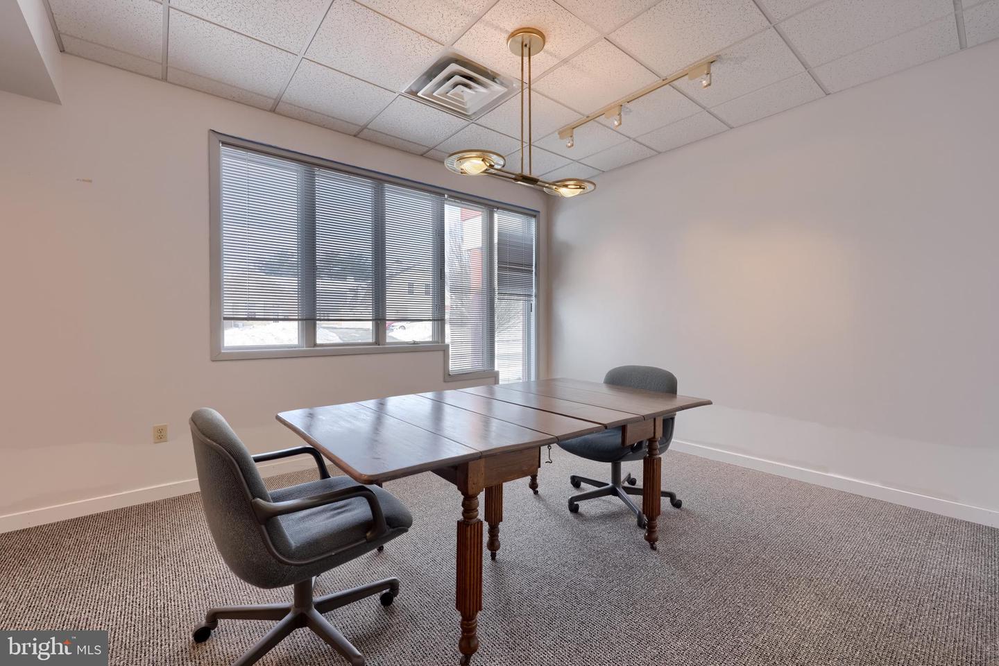 352 E Main St #suite 200 Property Photo 6