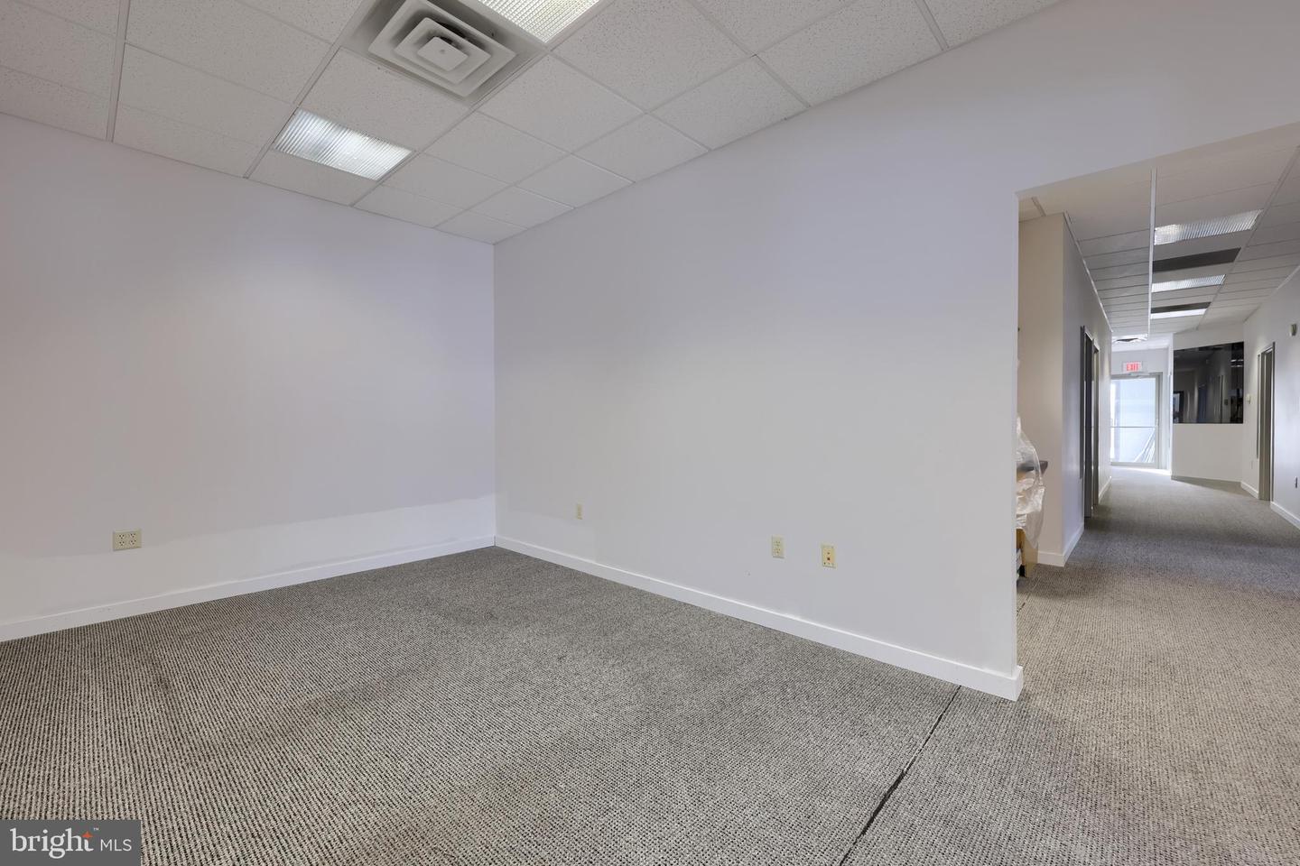 352 E Main St #suite 200 Property Photo 7
