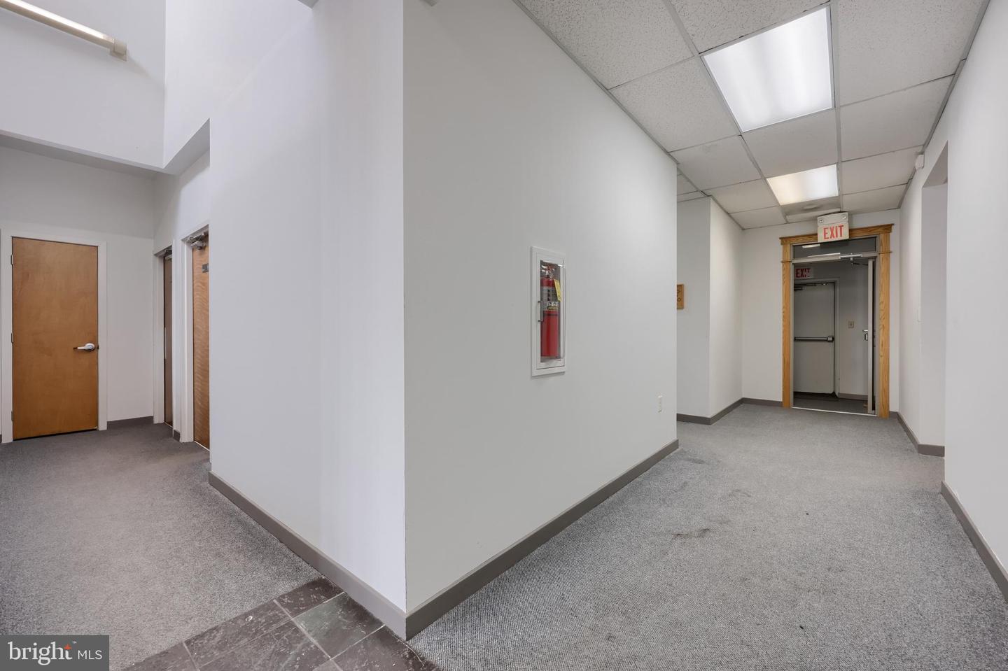 352 E Main St #suite 200 Property Photo 12