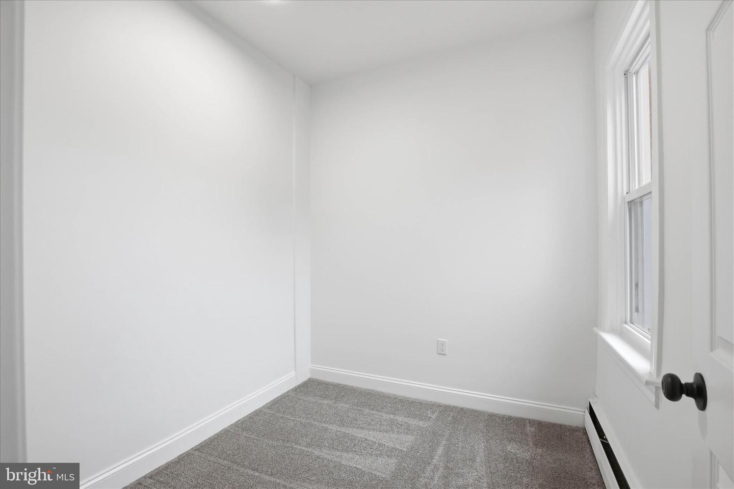 327 Hazel St Property Photo 17