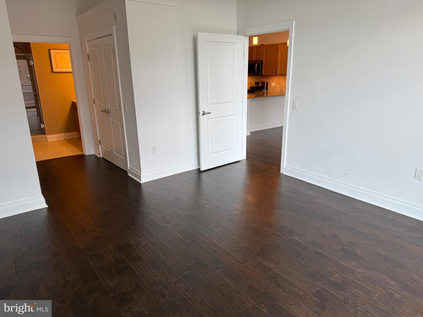 41 W Lemon St #308 Property Photo 16