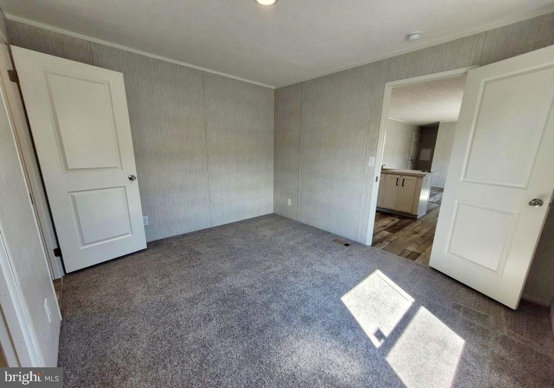 47 Hilltop Ave Property Photo 5