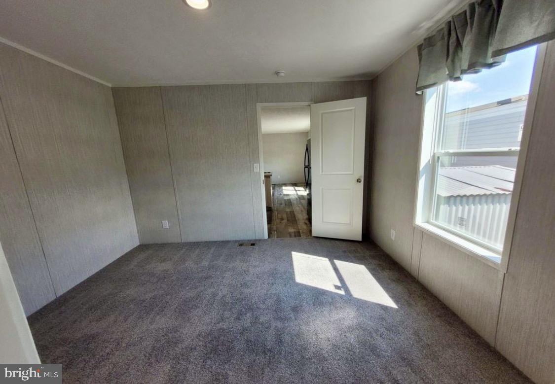 47 Hilltop Ave Property Photo 6