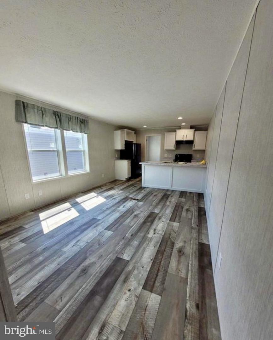 47 Hilltop Ave Property Photo 18