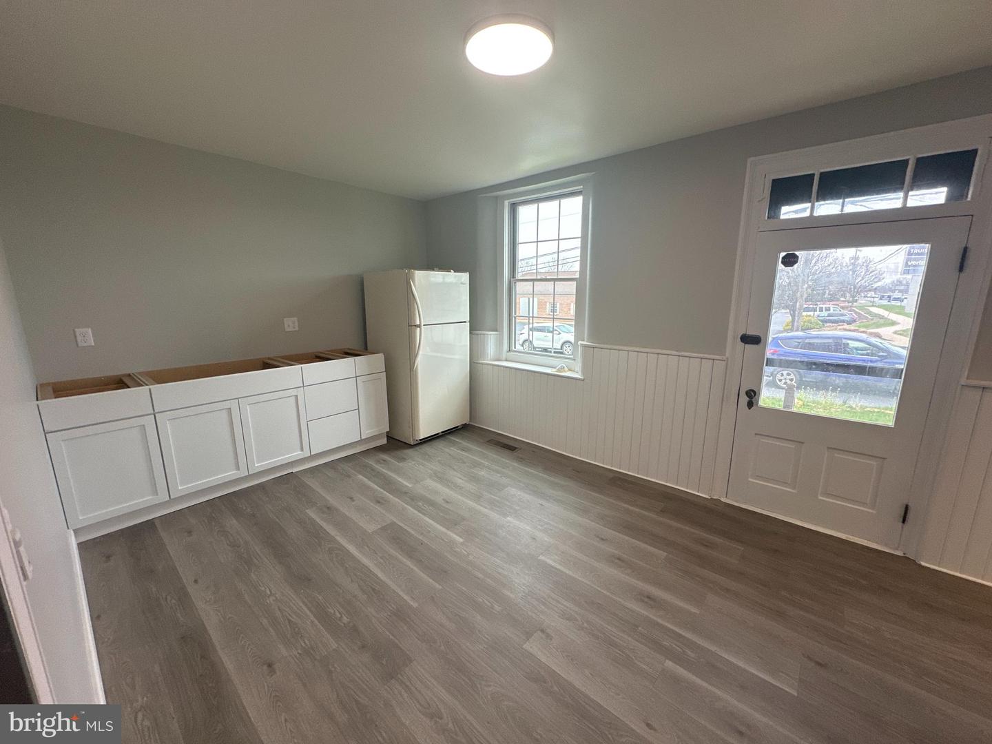 2651 N Reading Rd #b Property Photo 6