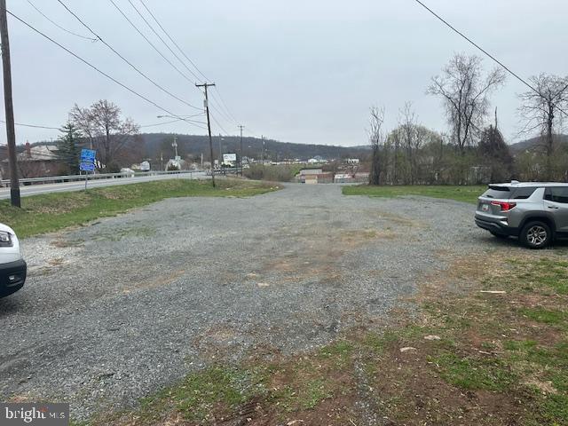 2651 N Reading Rd #b Property Photo 10