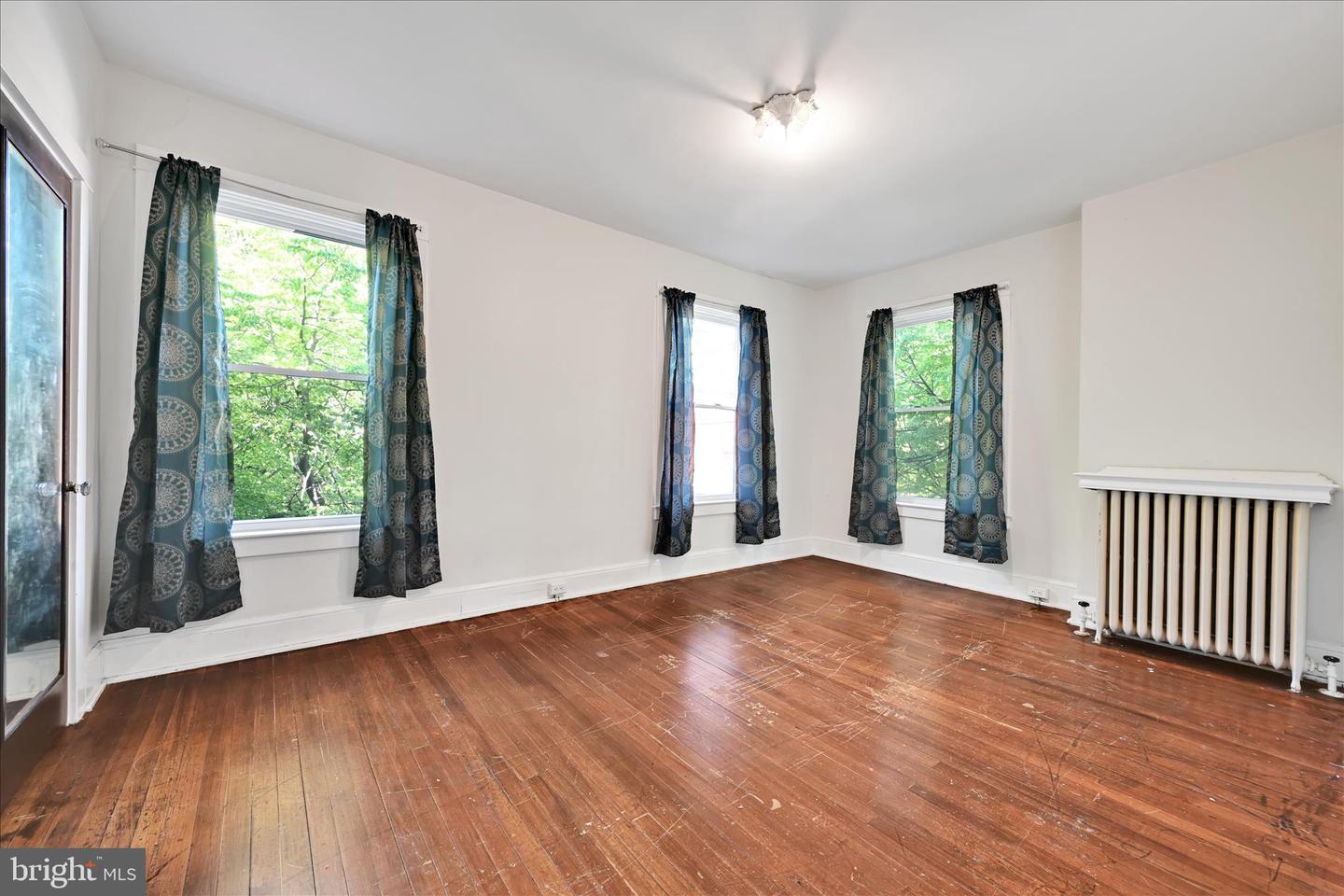 445 N Duke St Property Photo 27