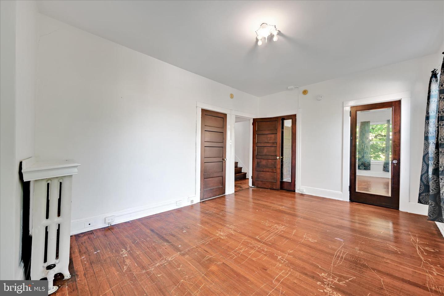 445 N Duke St Property Photo 28