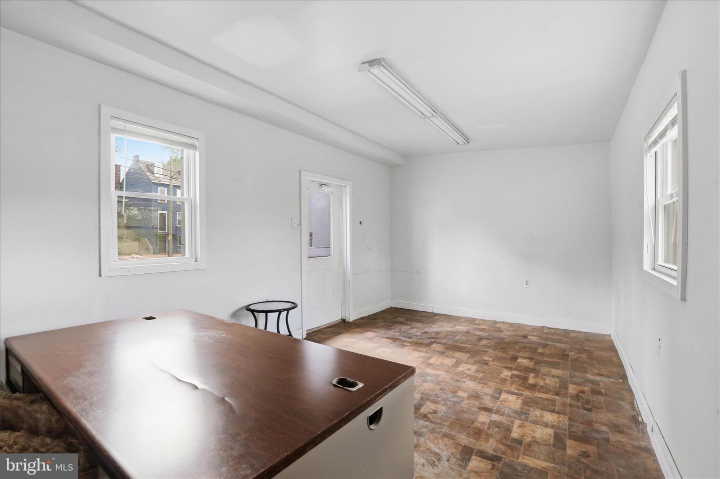 542 S Prince St Property Photo 15