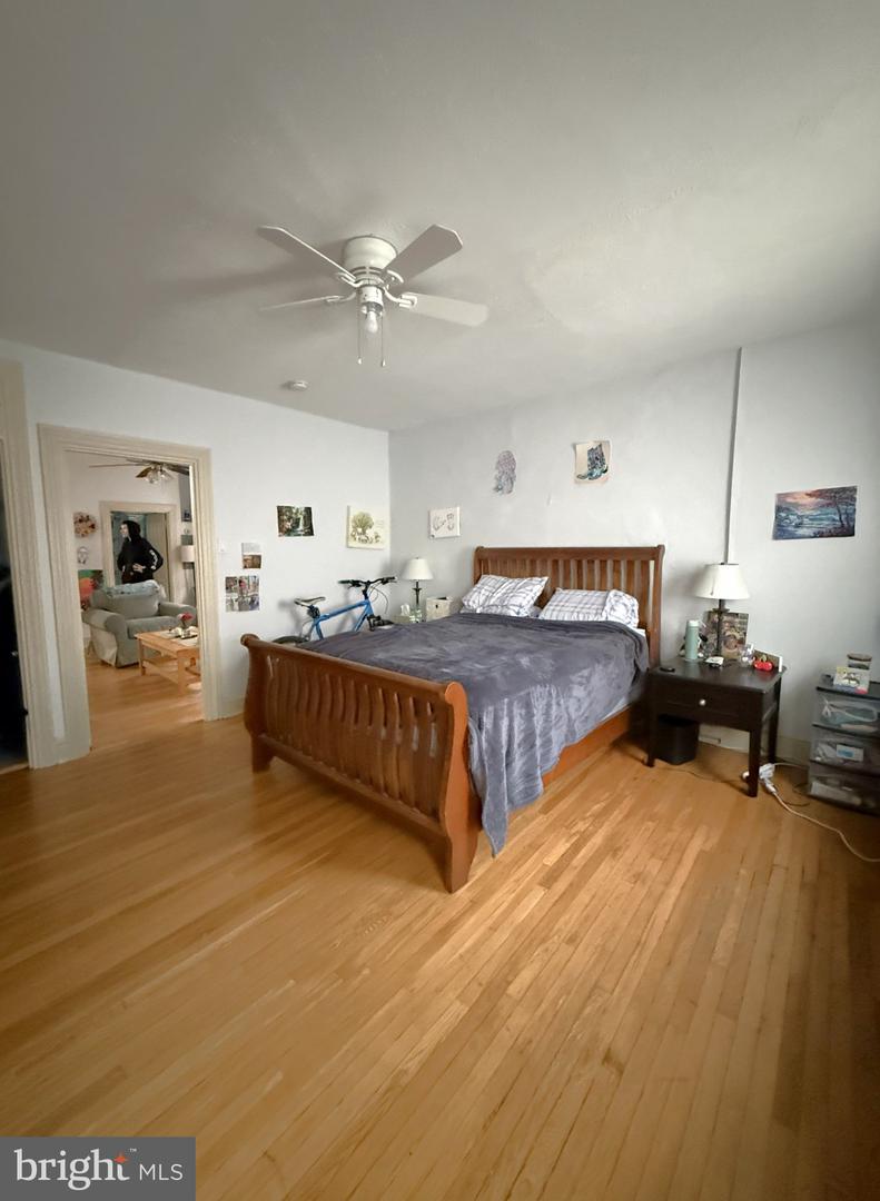 152 E Walnut St Property Photo 7