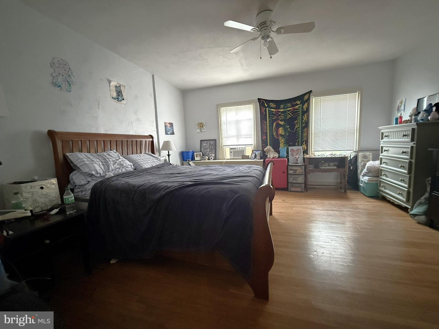 152 E Walnut St Property Photo 9