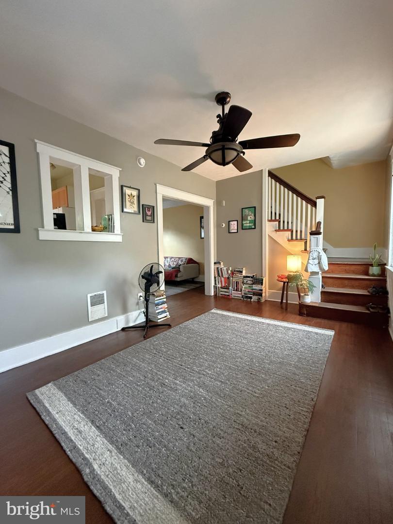40 N Plum St Property Photo 2
