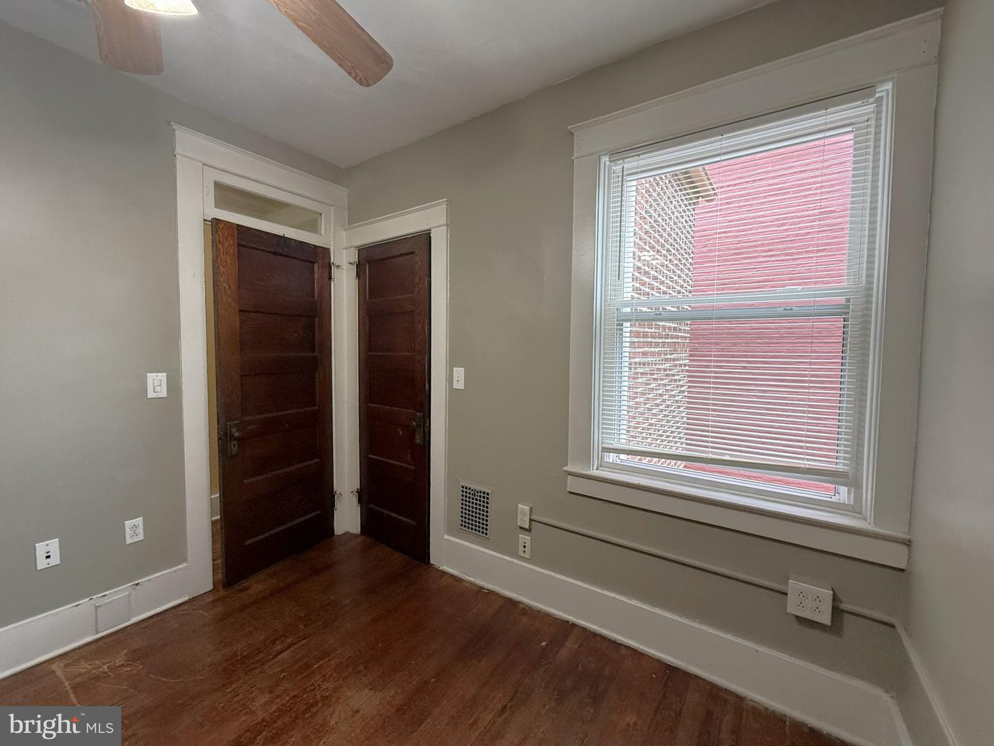 40 N Plum St Property Photo 12