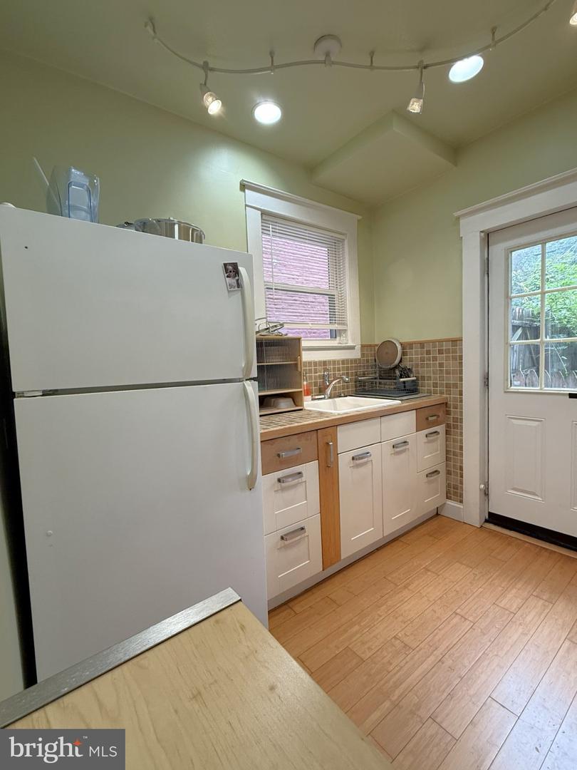 40 N Plum St Property Photo 13
