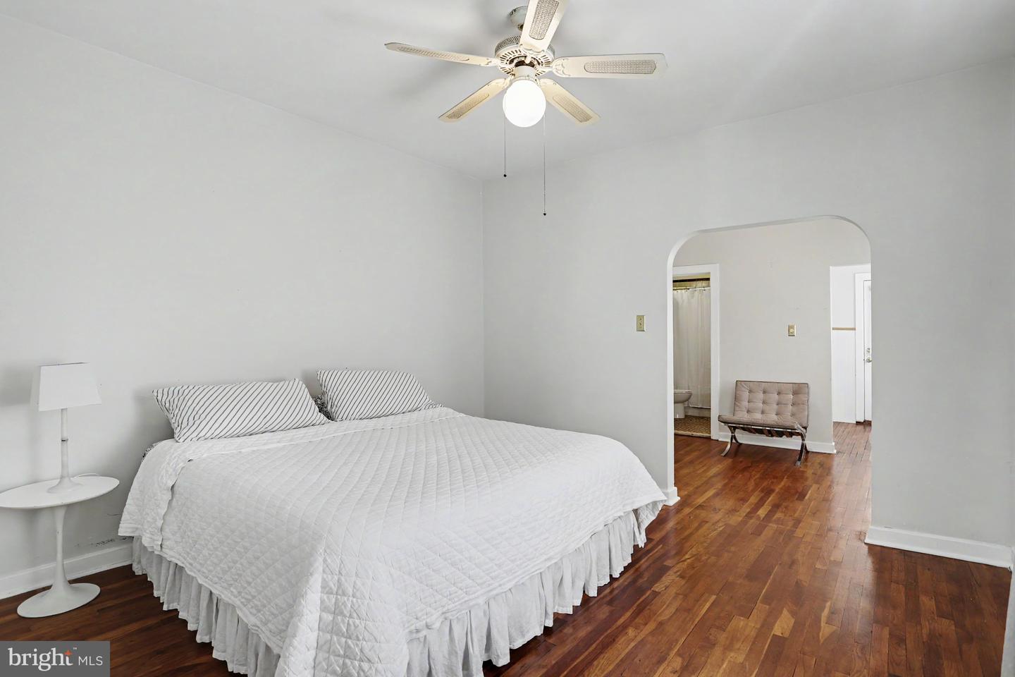 425 N Queen St Property Photo 31