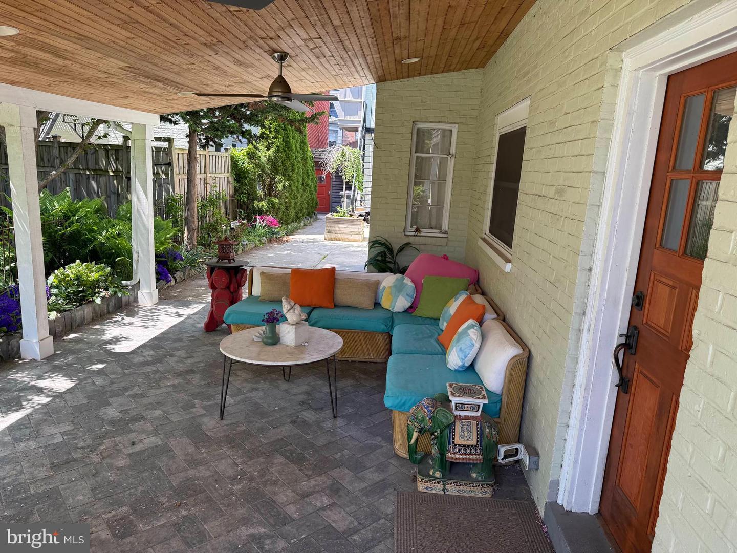 425 N Queen St Property Photo 61