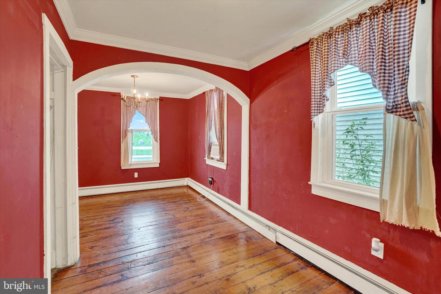 532 N State St Property Photo 7