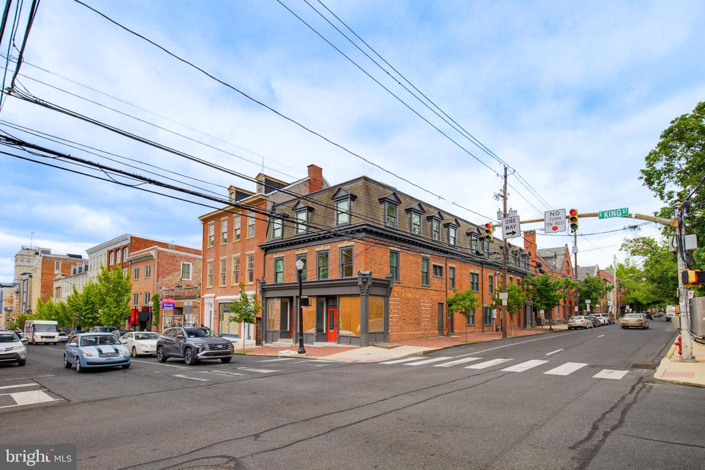 171 E King St Property Photo 4