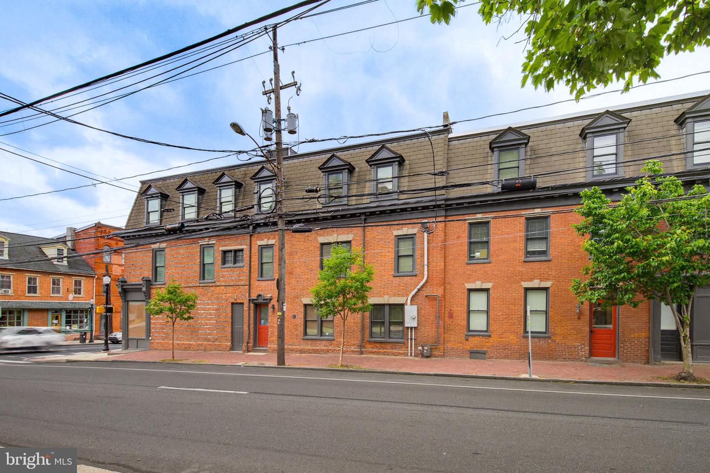 171 E King St Property Photo 6