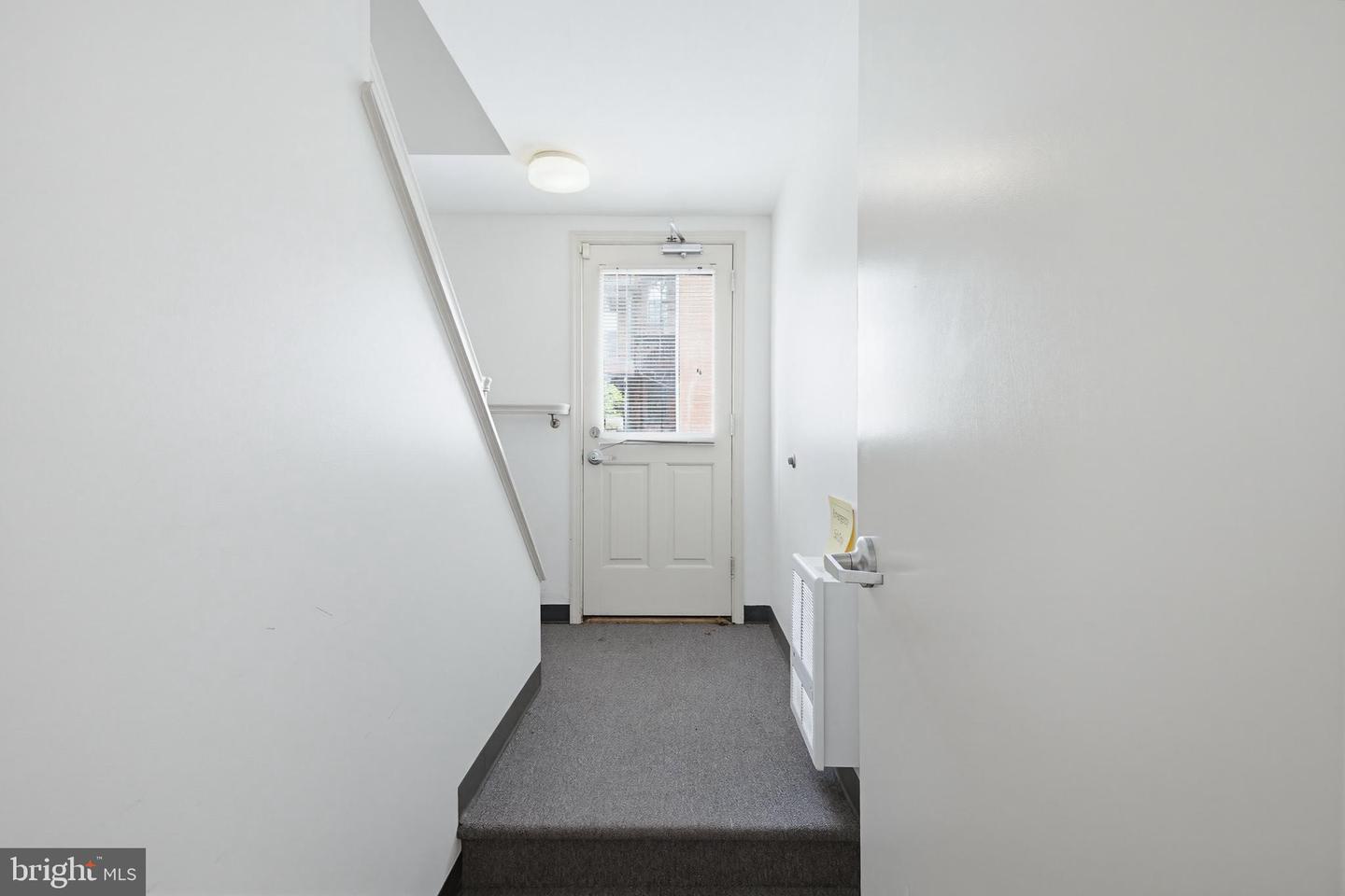 171 E King St Property Photo 11