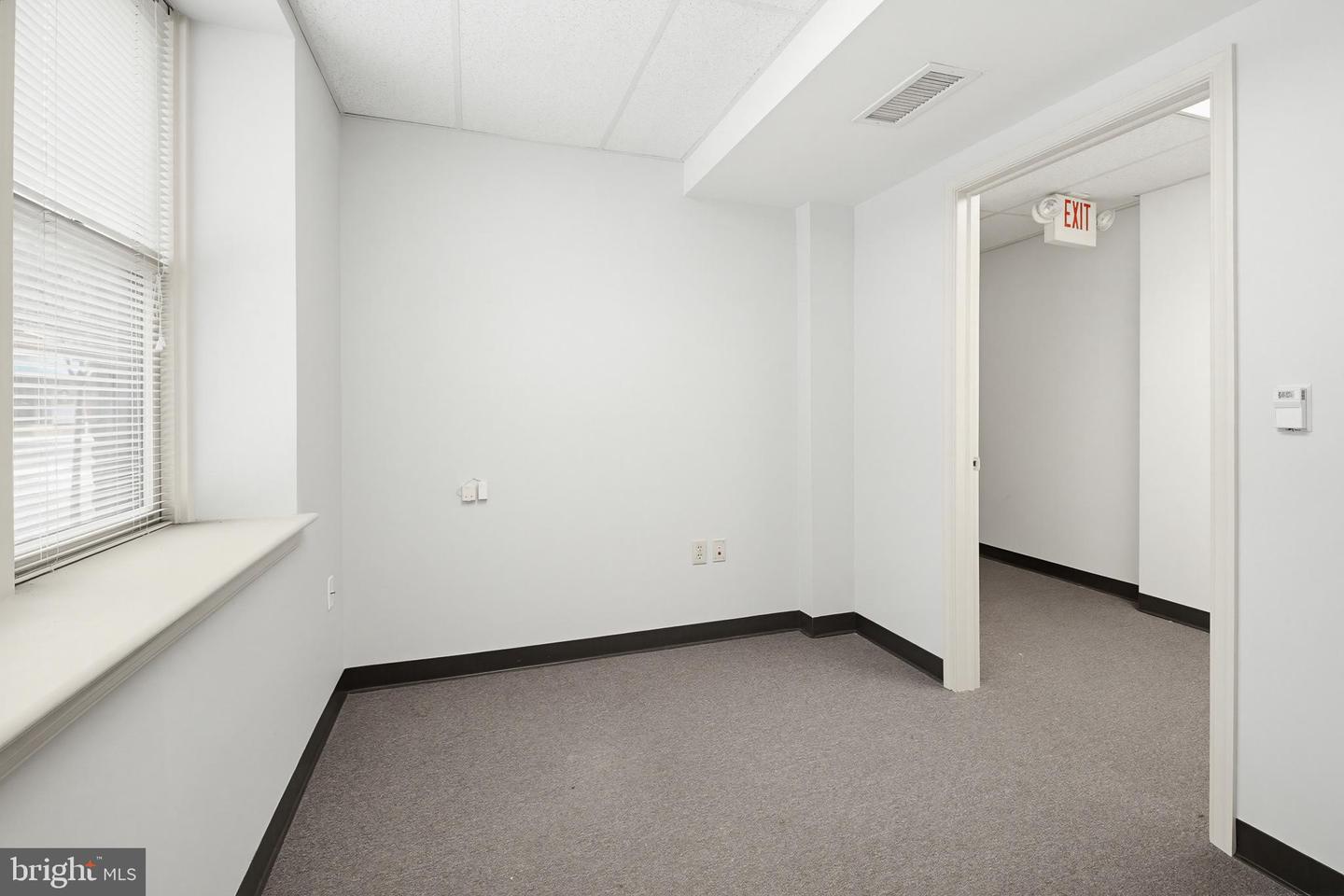 171 E King St Property Photo 14
