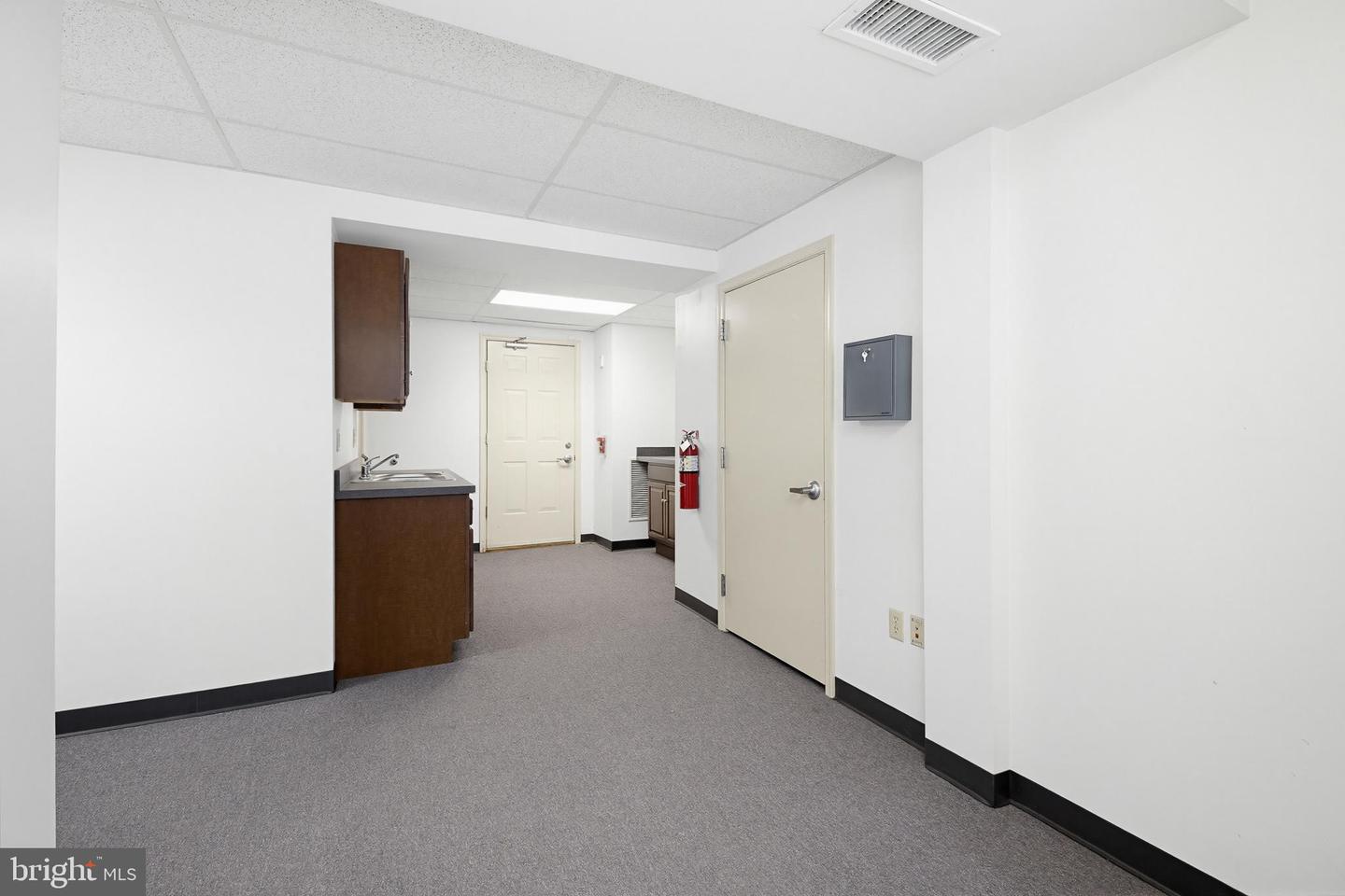 171 E King St Property Photo 16