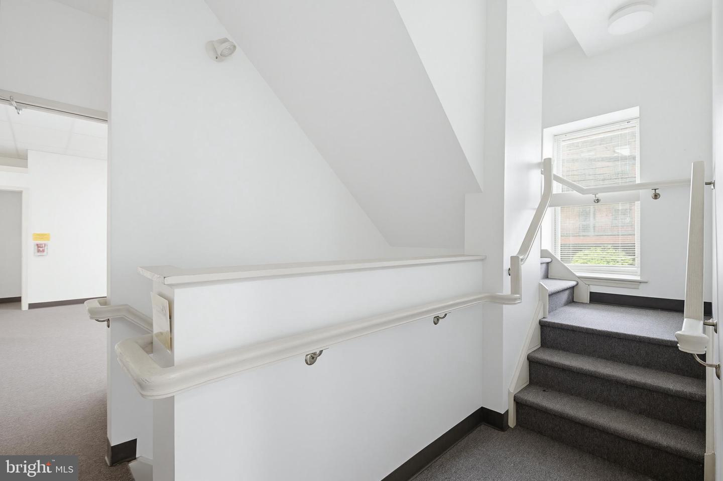 171 E King St Property Photo 27