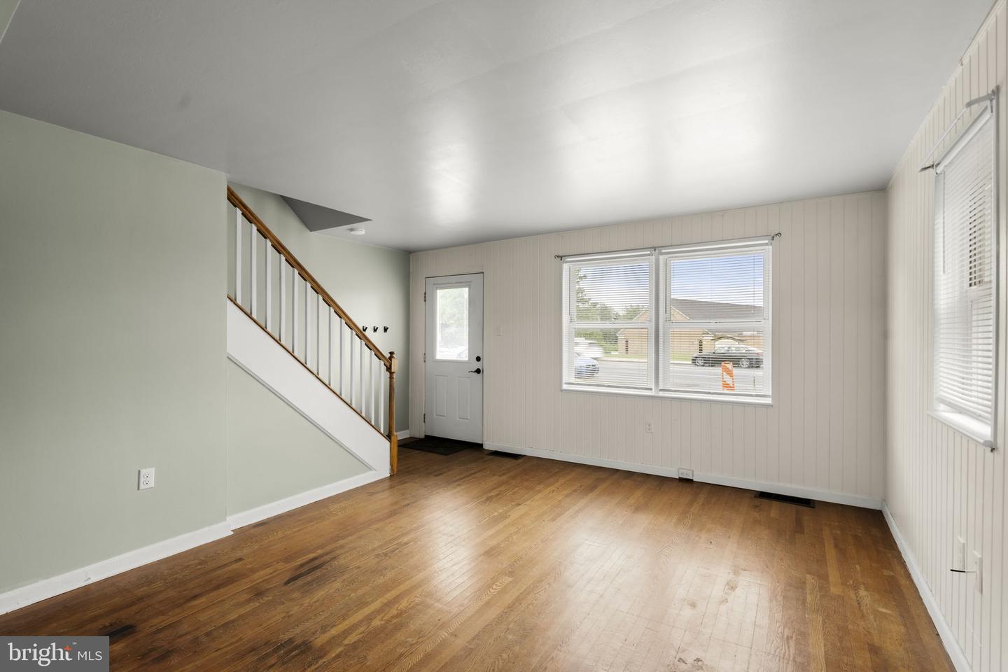 61 Hershey Ave Property Photo 6