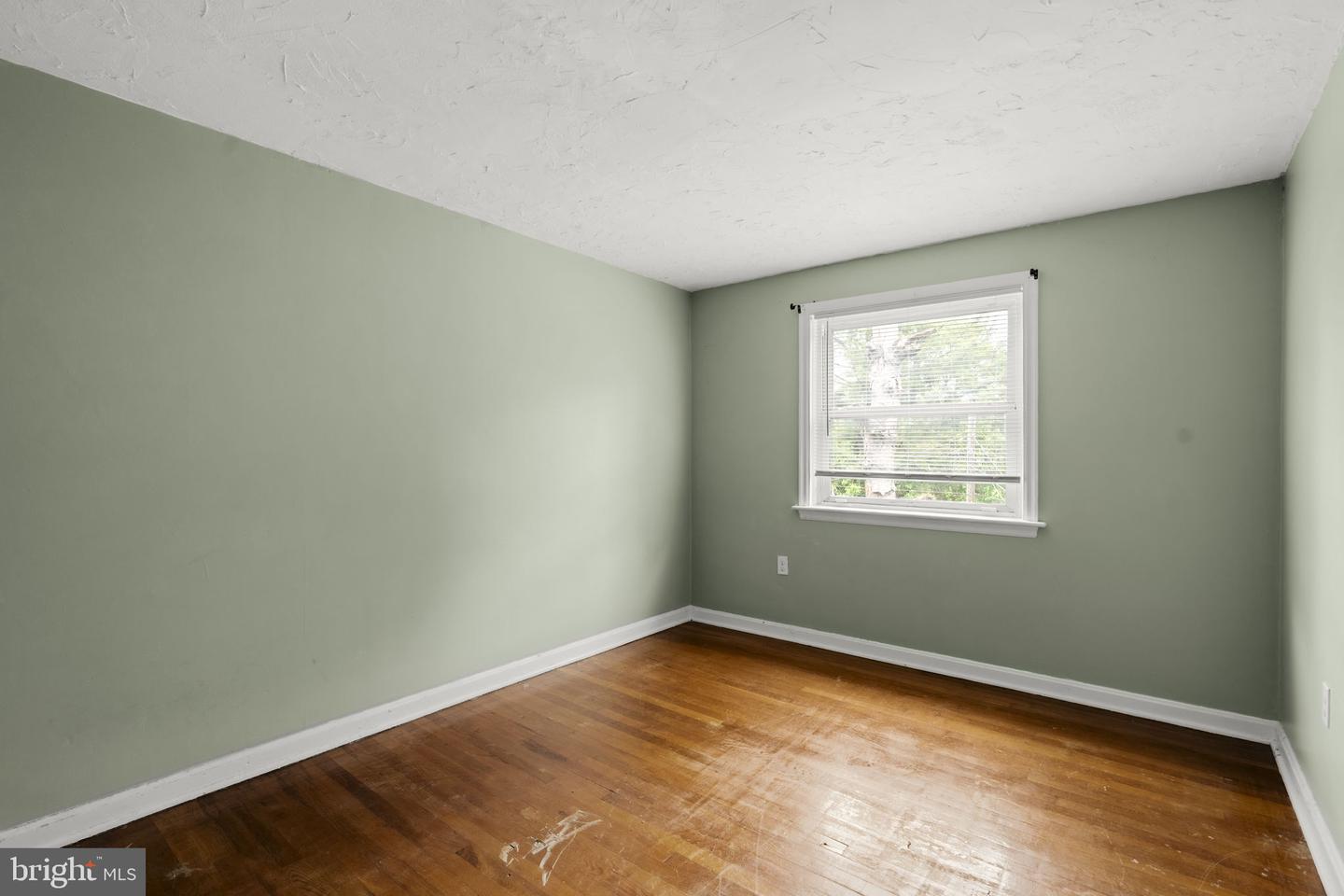 61 Hershey Ave Property Photo 12
