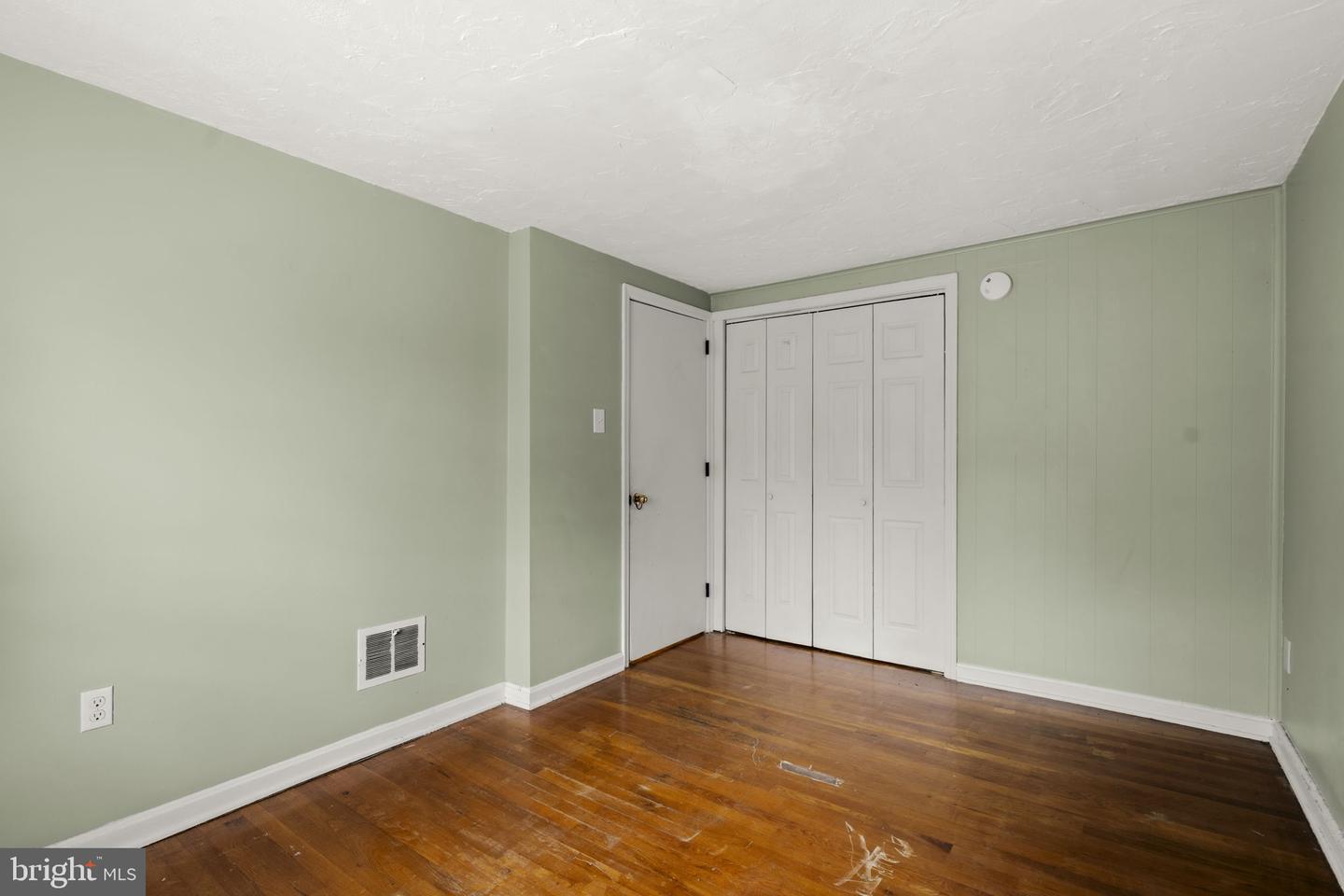 61 Hershey Ave Property Photo 13