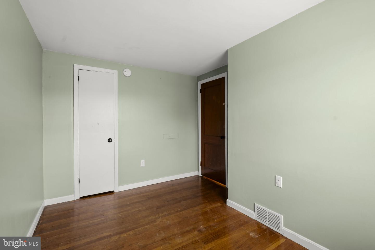 61 Hershey Ave Property Photo 15