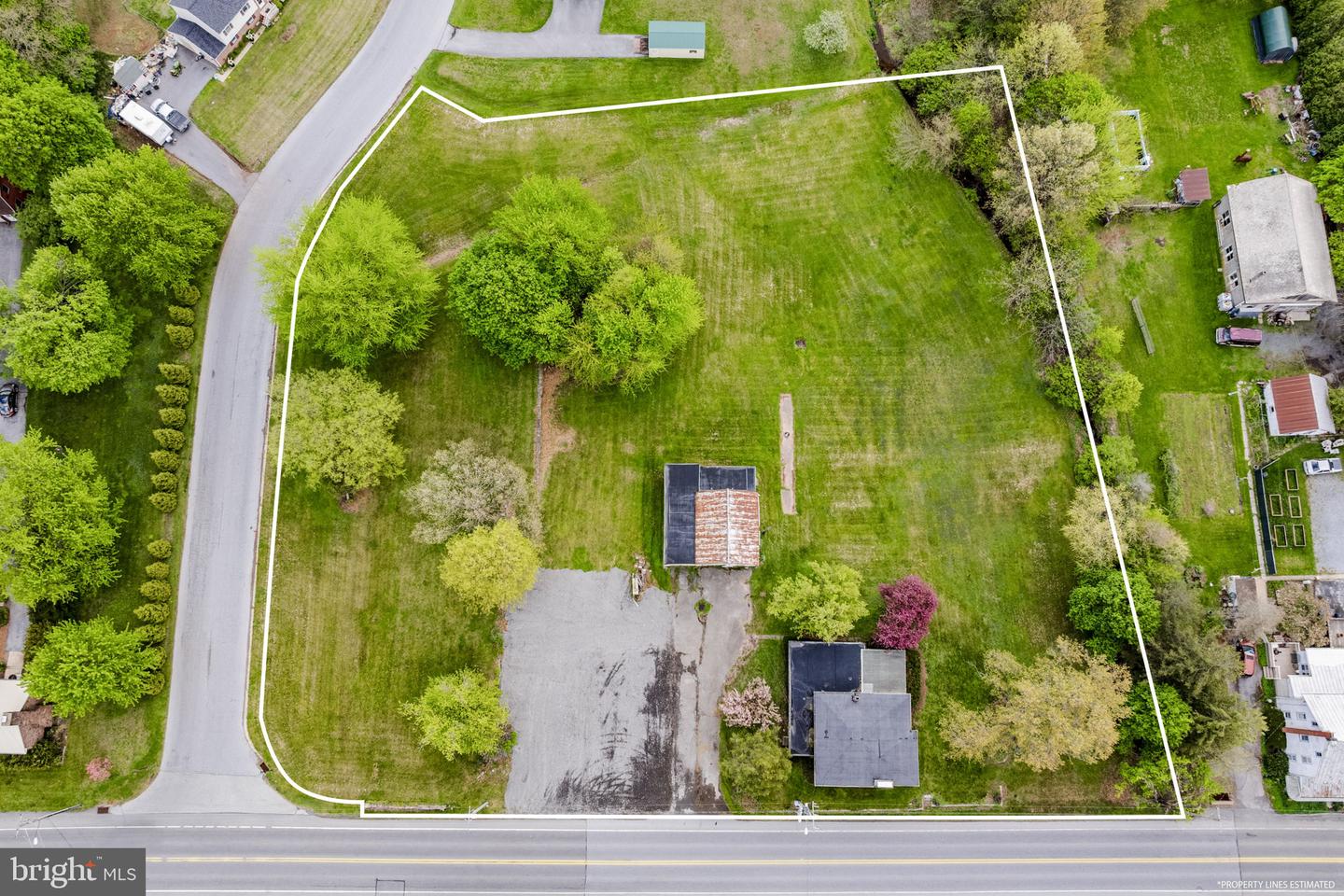 1290 Reading Rd Property Photo 1