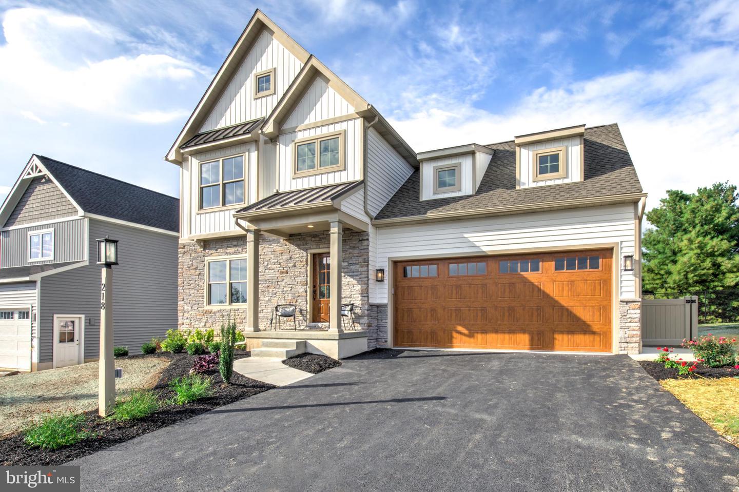 218 Parkside Pl #lot 27 Property Photo 2