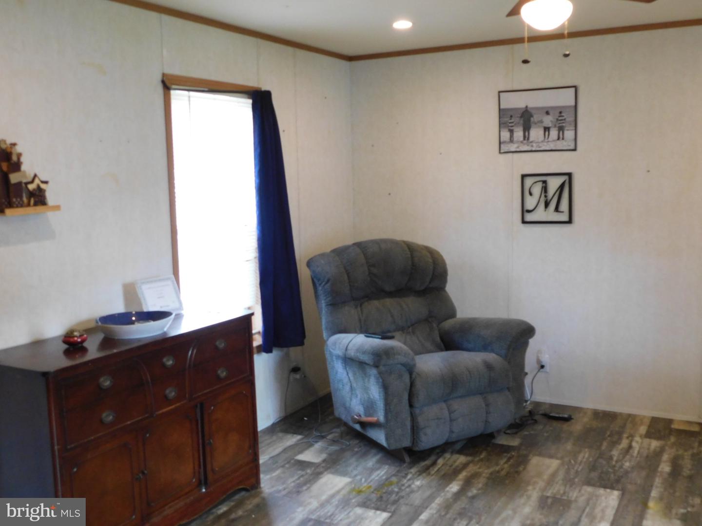 119 Meadow Ln Property Photo 4