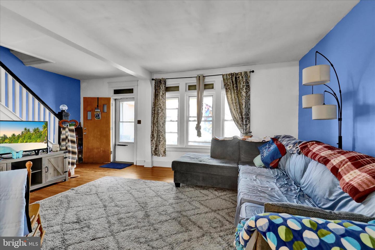 43 E Walnut St Property Photo 6